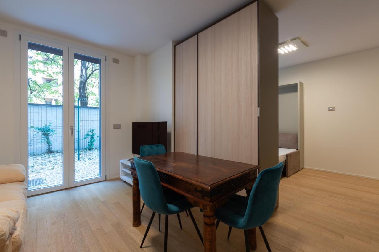 Cozy Flat With Parking Apartment Milan Exterior photo