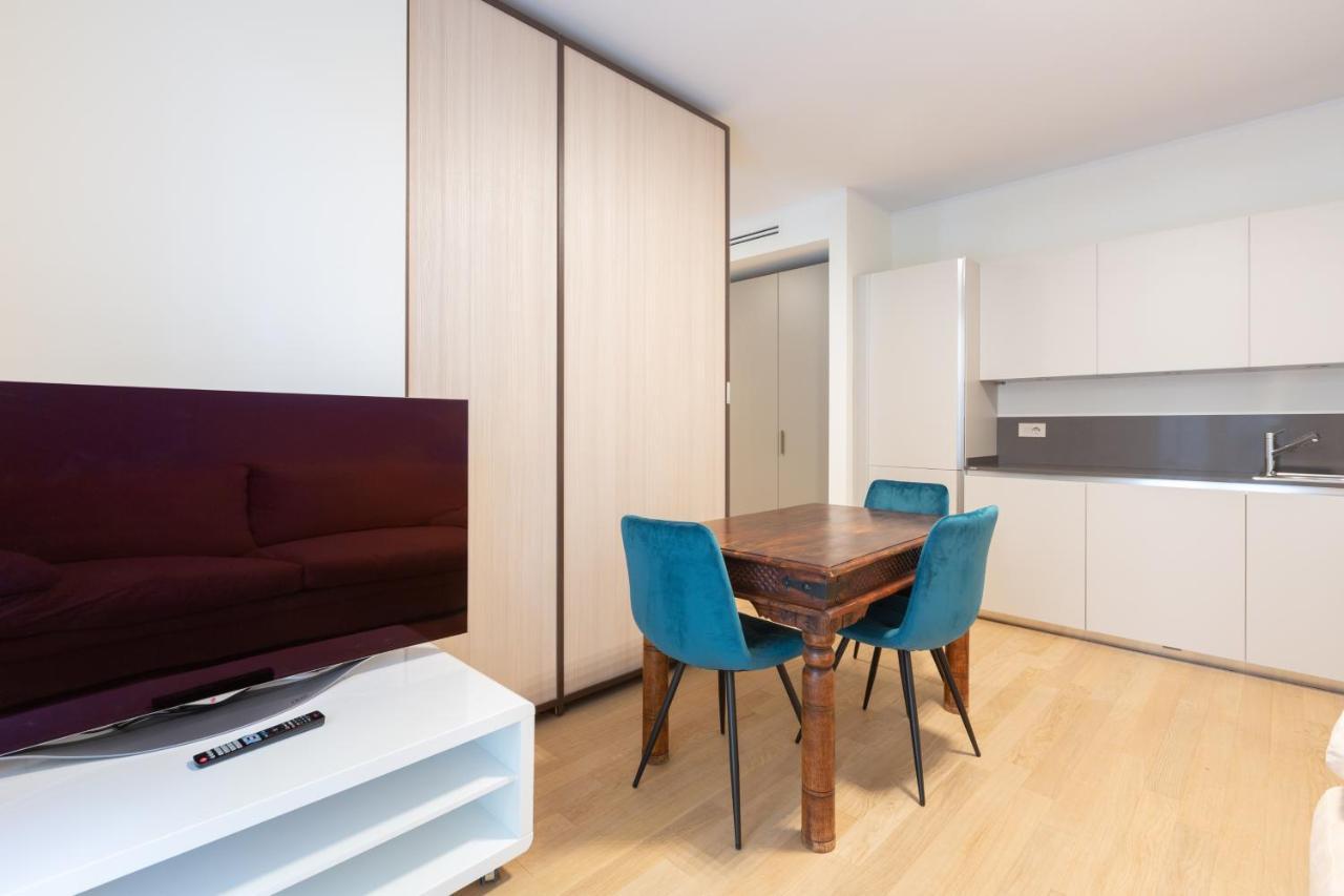 Cozy Flat With Parking Apartment Milan Exterior photo